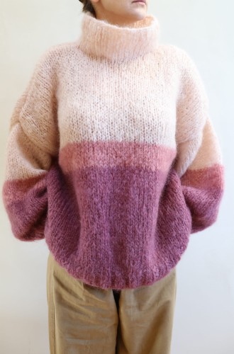 sweter-rose-september-concept-hand-made-wool